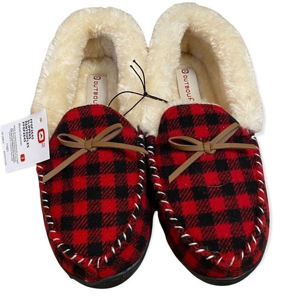 NWT Outbound women’s faux fur lined plaid moccasins size 9 but fit like a si… - Picture 2 of 5